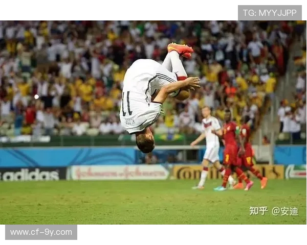 足球庆祝动作新风潮 展现帅气手势引领球场魅力